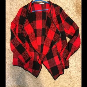 Women’s plaid cardigan